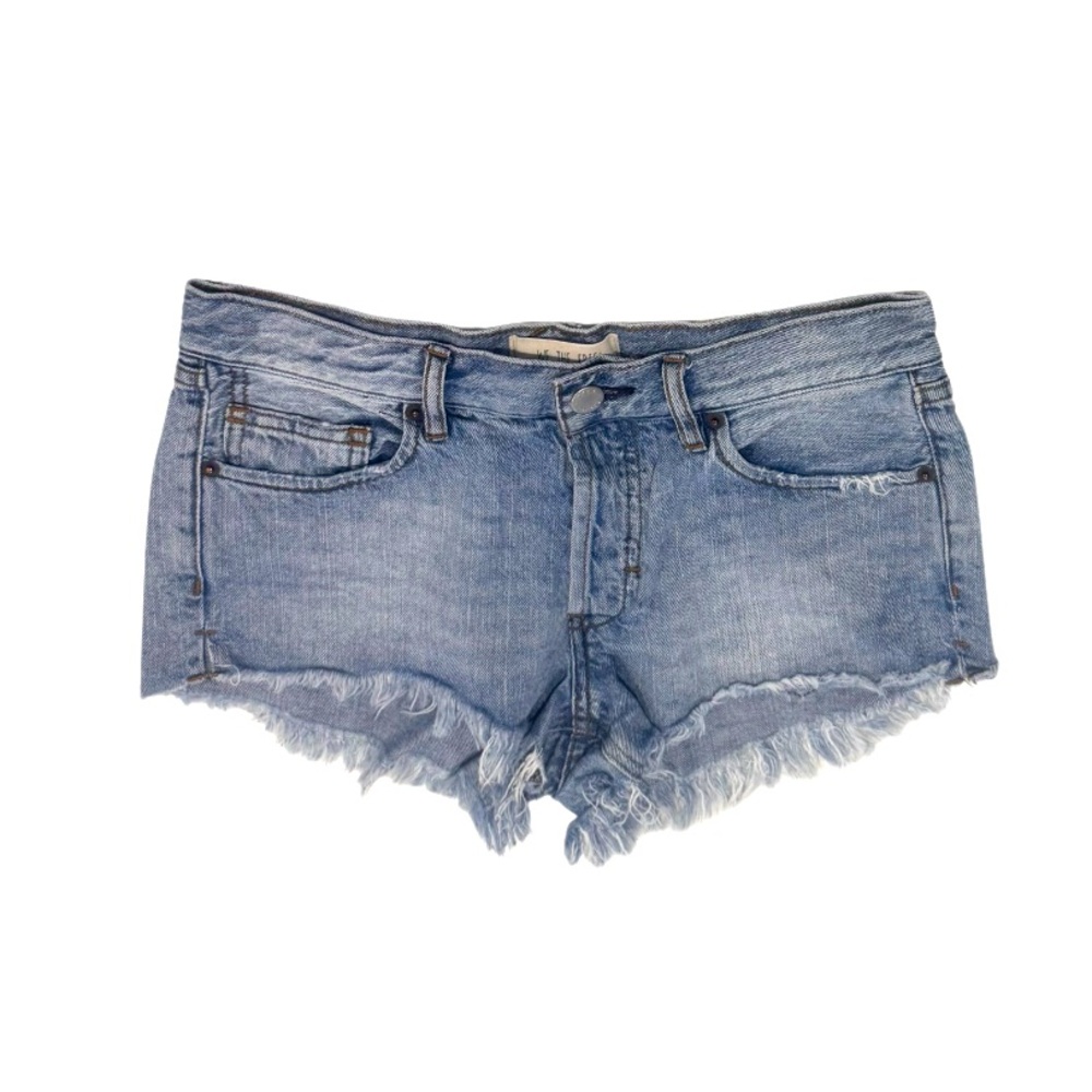 WE THE FREE people denim cut off distressed frayed shorts women’s size 26